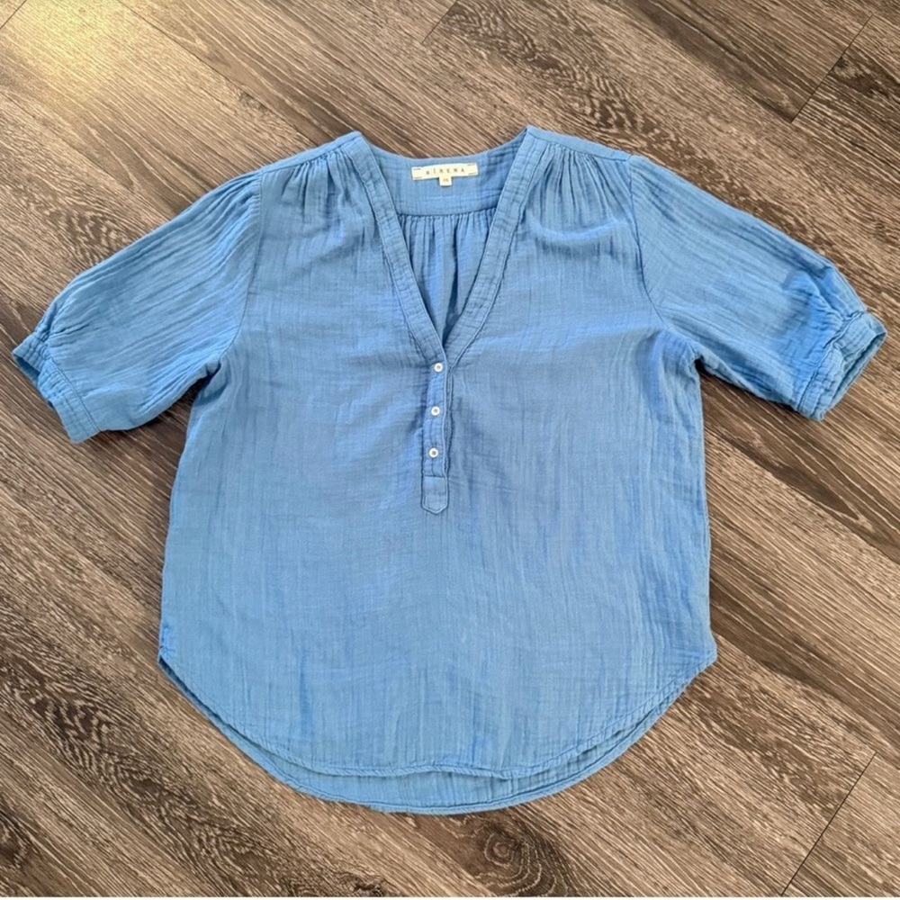 XiRENA Blue V-Neck Blouse